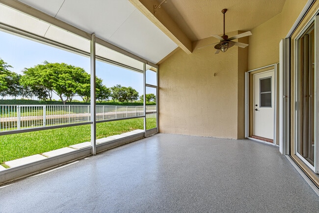 Building Photo - 12325 Cascades Pointe Dr