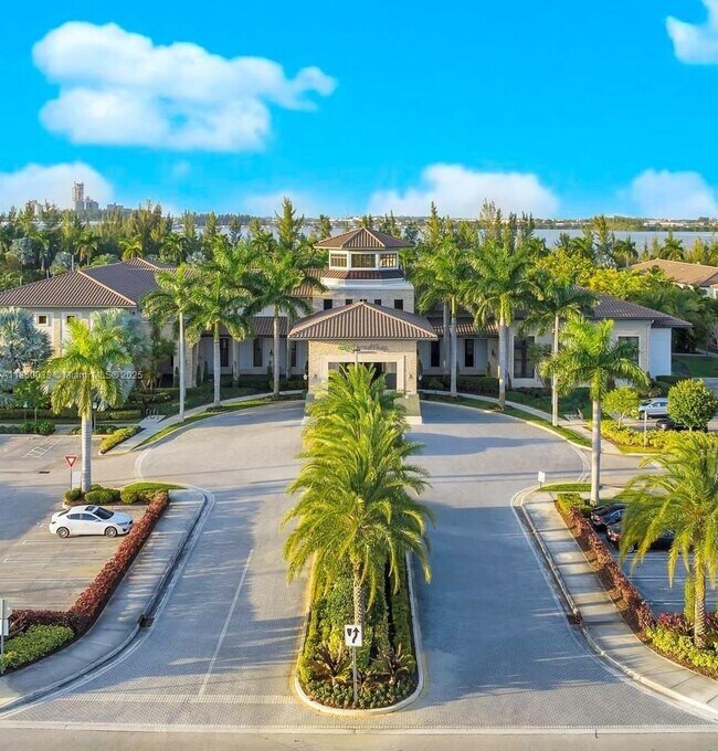 Building Photo - 8800 NW 97th Ave