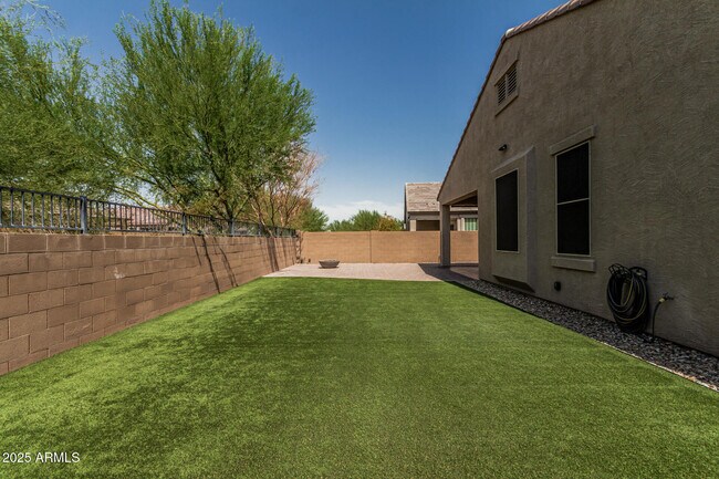Building Photo - 13542 W Paso Trail