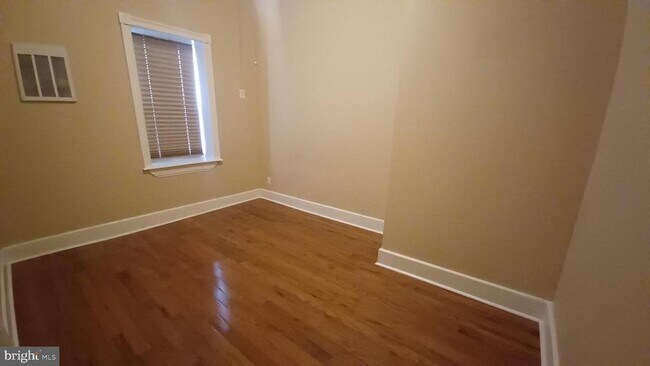 Building Photo - 1435 N Franklin St