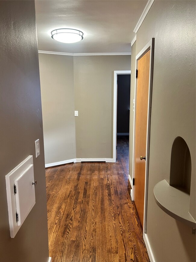 Building Photo - 74 Matthews St