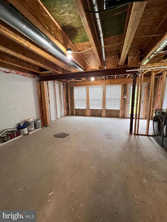 Building Photo - 133 Don Quixote Dr