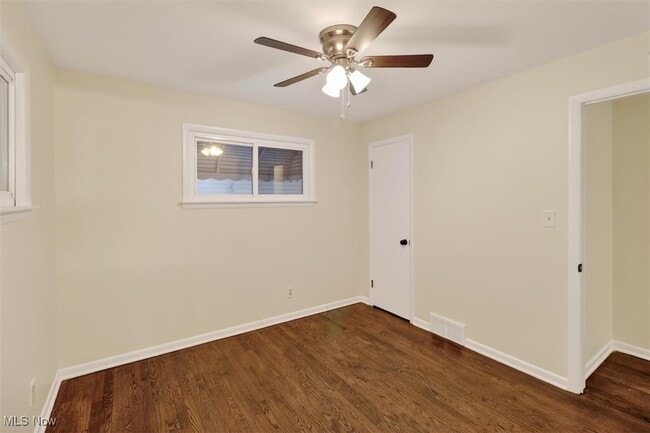 Building Photo - 5969 Marra Dr