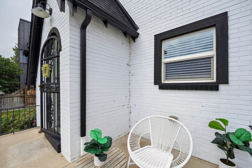 Building Photo - 2615 W Caithness Pl