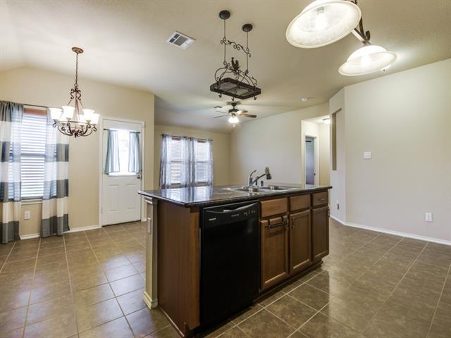 Building Photo - 1122 Roman Dr
