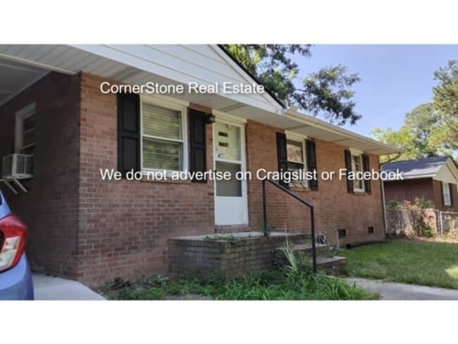 Primary Photo - 231 Lansdowne Rd