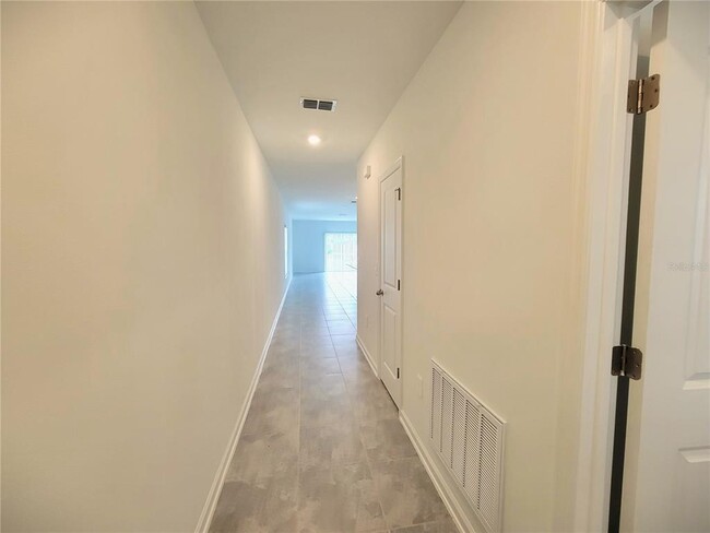 Building Photo - 1469 Deepwater Cir