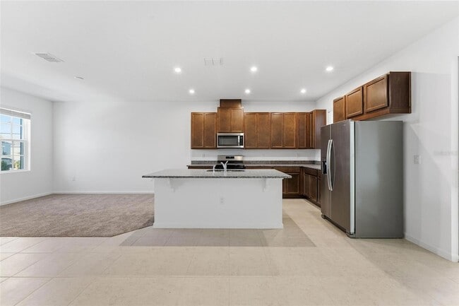 Building Photo - 1889 Seawall Wy