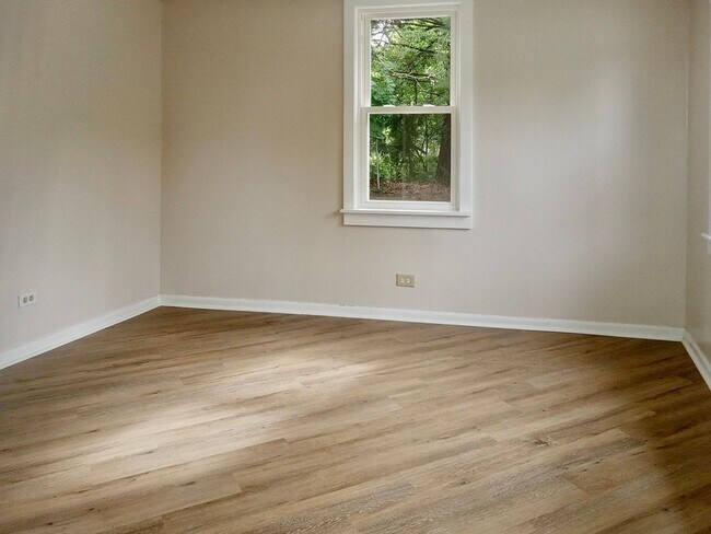 Building Photo - One Bedroom Detached House FOR RENT in Bridgeton, NJ $1150