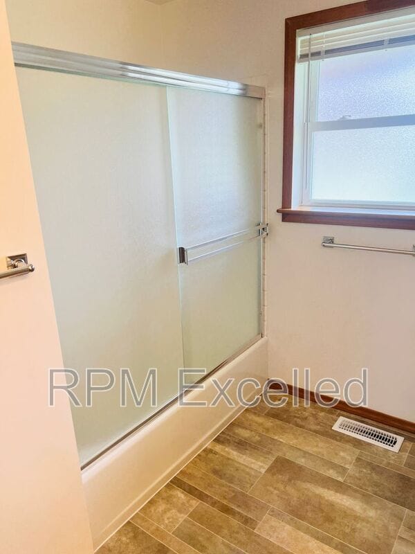 Building Photo - 3808 S 250th St