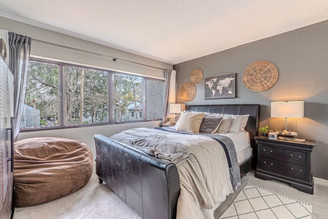 Building Photo - 137 Cordillo Pkwy