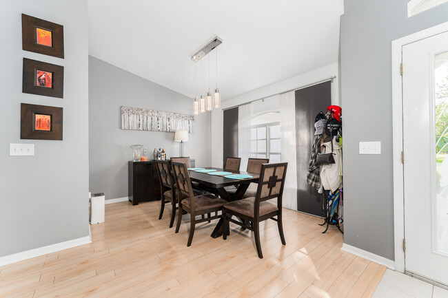 Building Photo - 27351 Golf Course Loop