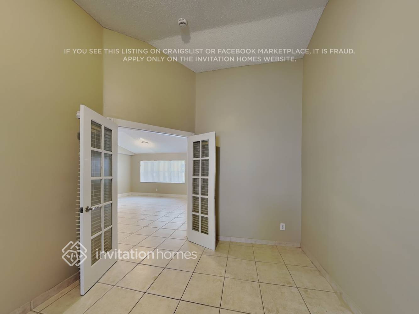 Building Photo - 7333 NW 1st Manor