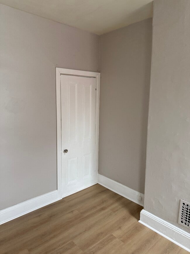 Building Photo - 2361 N Cleveland St