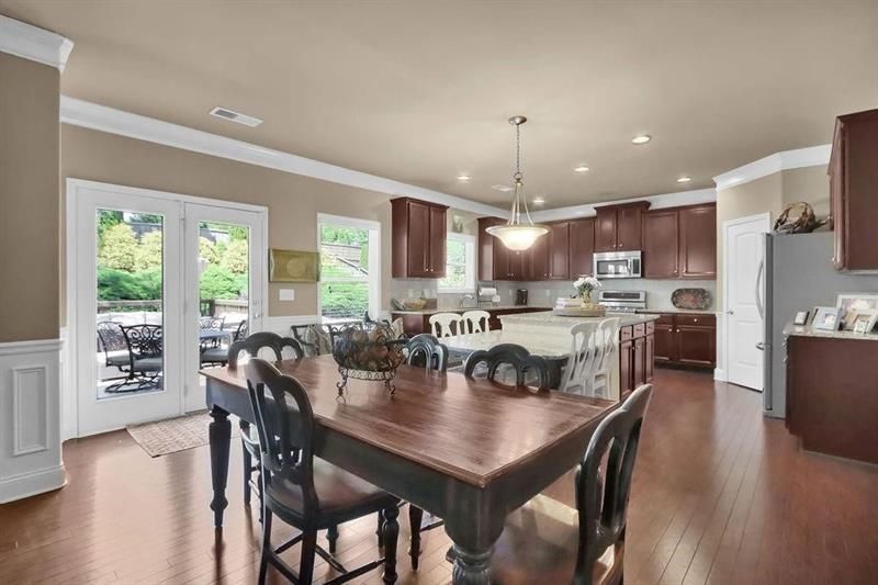 Building Photo - 4960 Wilshire Crossing