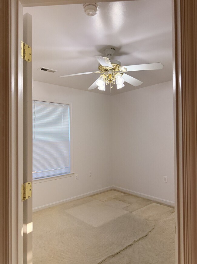Building Photo - 11410 Silverleaf Ln
