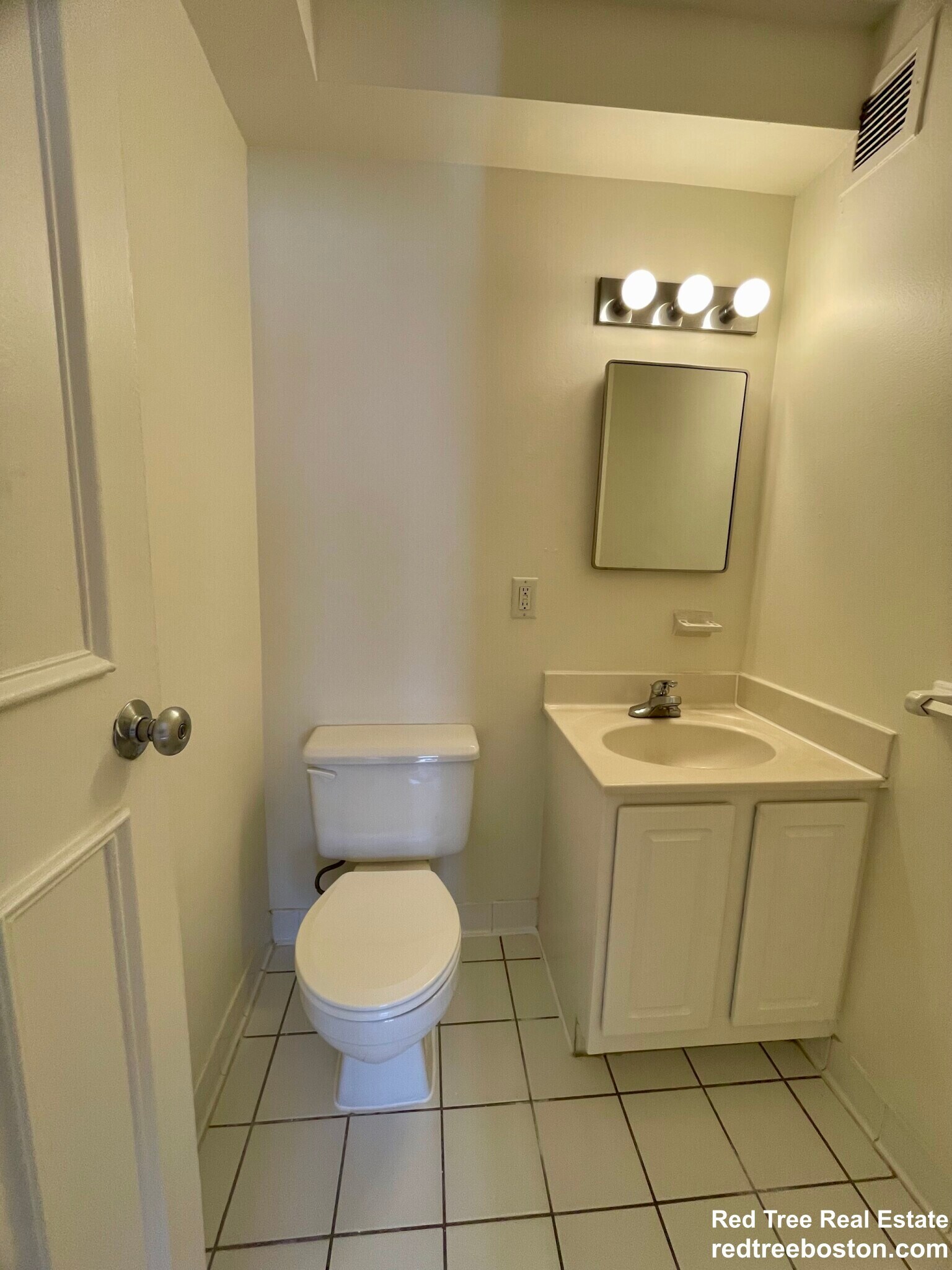 Building Photo - 185 Freeman St