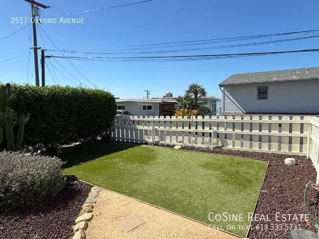 Building Photo - 2517 Oxford Ave