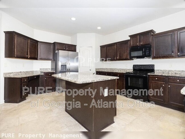 Building Photo - 840 Pine Arbor Ln