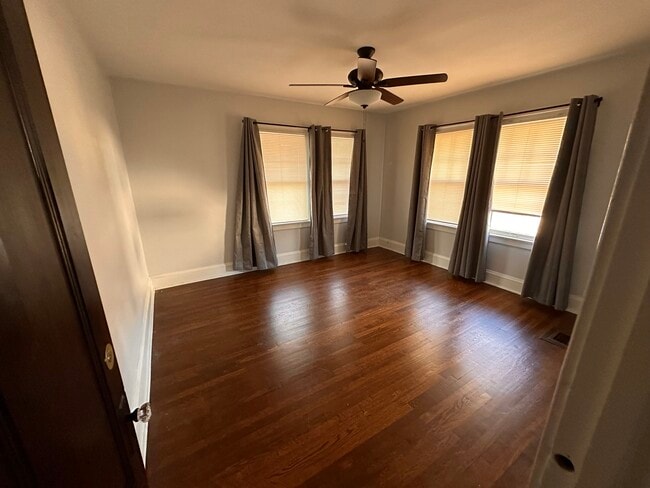 Building Photo - 2205 Cottage Grove Dr