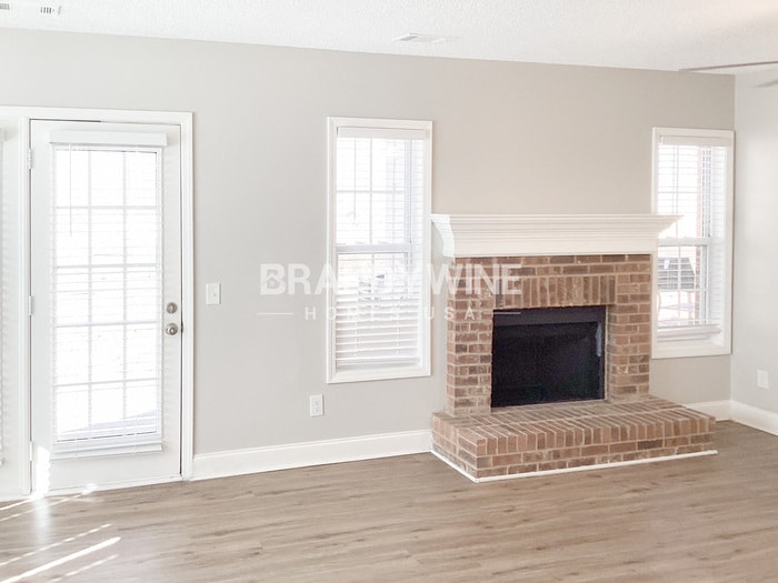 Building Photo - 3208 Glenloch Pl