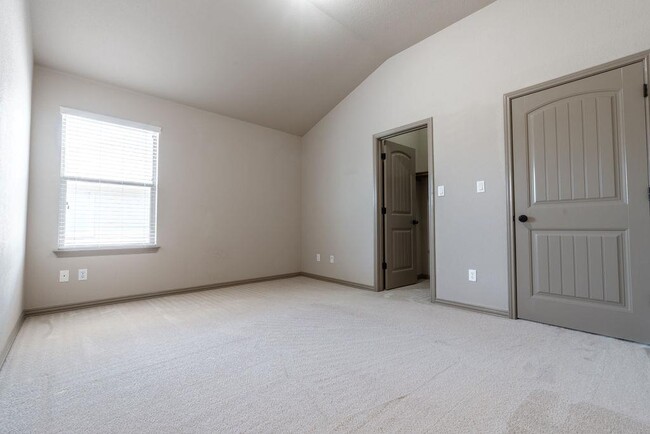 Building Photo - 1509 Greenside Dr