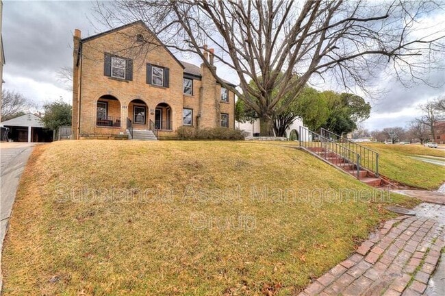 Building Photo - 908 NW 37th St