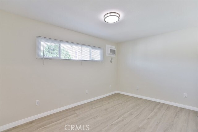 Building Photo - 2963 Elgin Dr