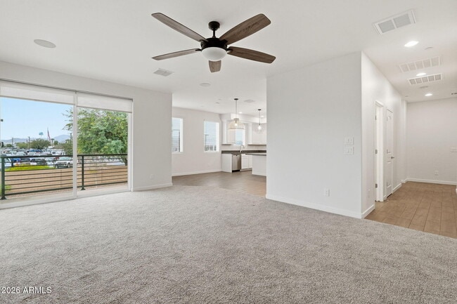 Building Photo - 1250 Abbey Ln