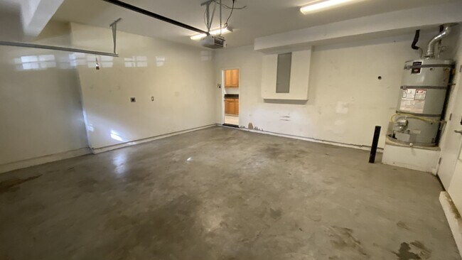 Building Photo - Mountain House Home Spacious 4 Bedroom, 3....