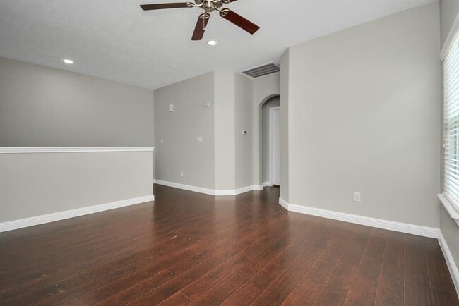 Building Photo - 15410 Addicks Stone Dr