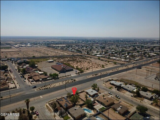 Building Photo - 5726 Dearborne Dr