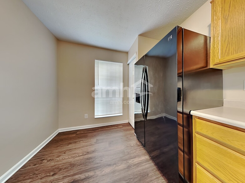 Building Photo - 3416 Montgomery Dr