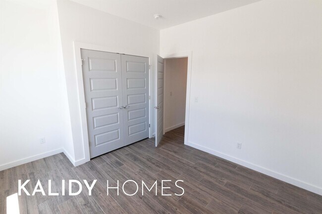 Building Photo - 1715 Kalidy Dr
