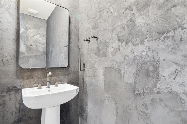 Building Photo - 12524 Abbey House Ct