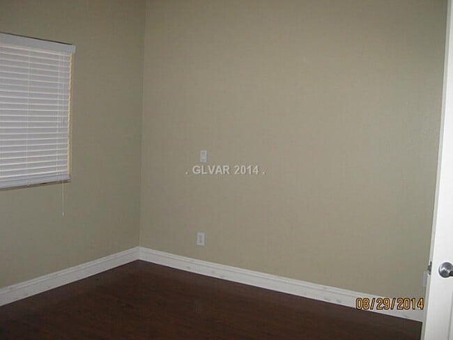 Building Photo - 5158 S Jones Blvd