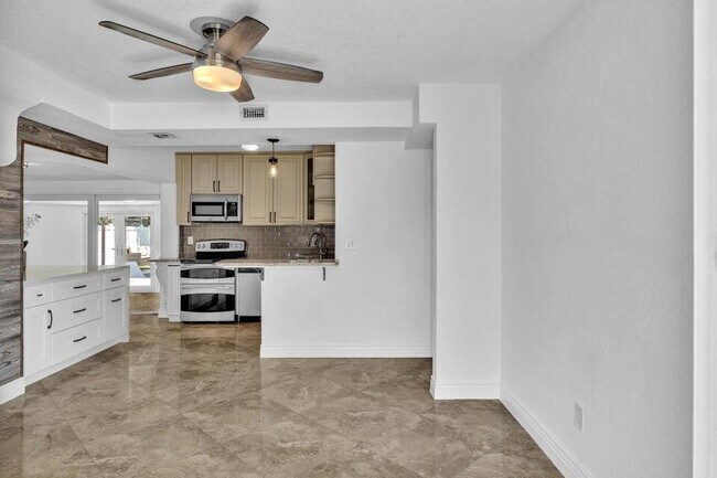 Building Photo - 1837 NE 48th Ct
