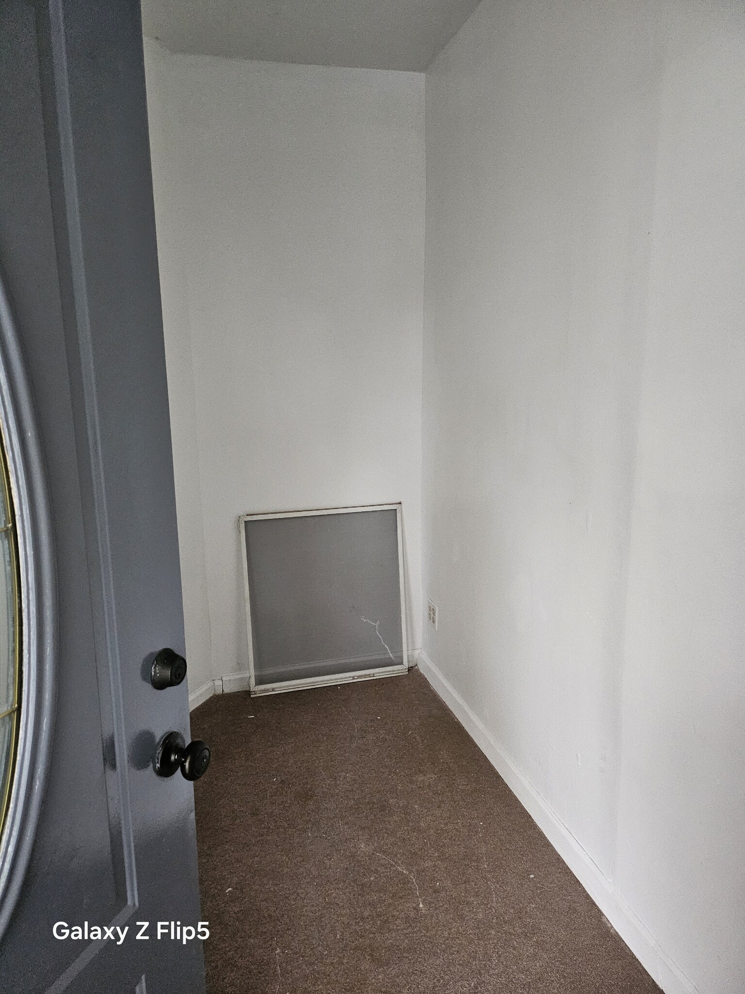 Building Photo - 407 W Broad St