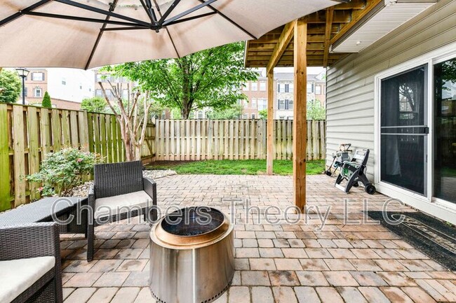 Building Photo - 1769 Moultrie Terrace NE