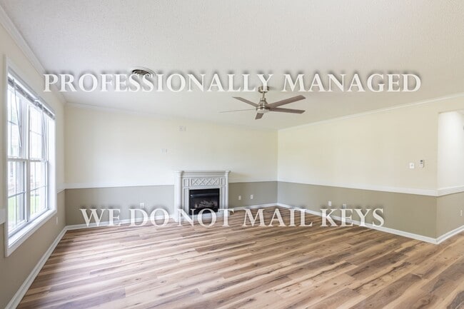 Building Photo - 621 Daffodil Way