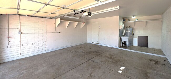 Building Photo - 2431 W Plata Ave
