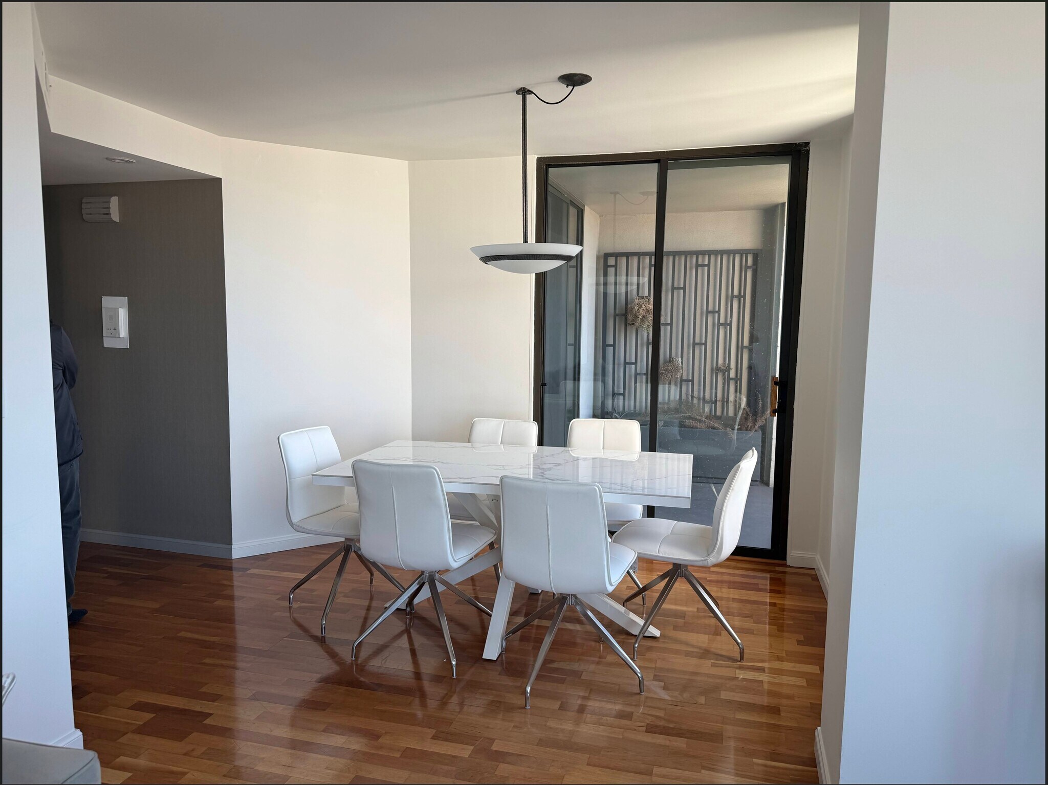 Building Photo - 150 Lombard St