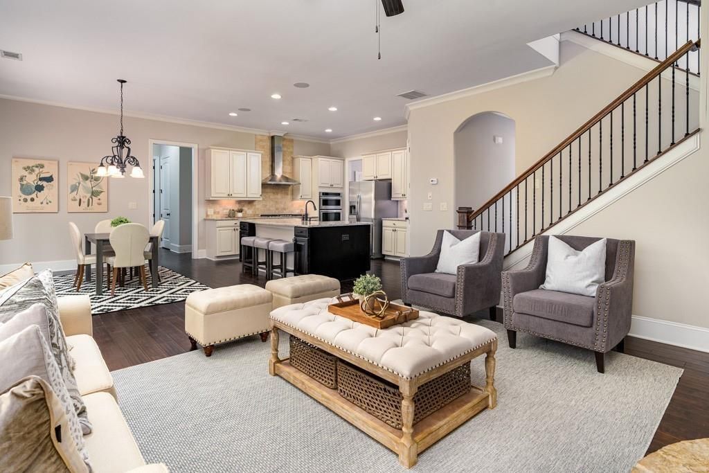 Building Photo - 1290 Redbud Dr