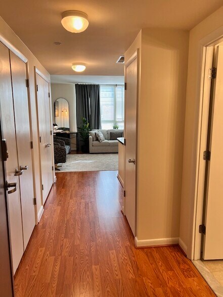 Long hall entry adds privacy and quietness and provides two 6-foot closets - 350 G St SW