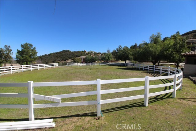 Building Photo - 18797 Vista De Montanas