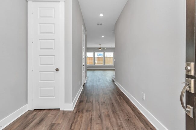 Building Photo - 1417 Northern Brewer Trl