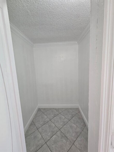 Building Photo - 4374 NW 9th Ave