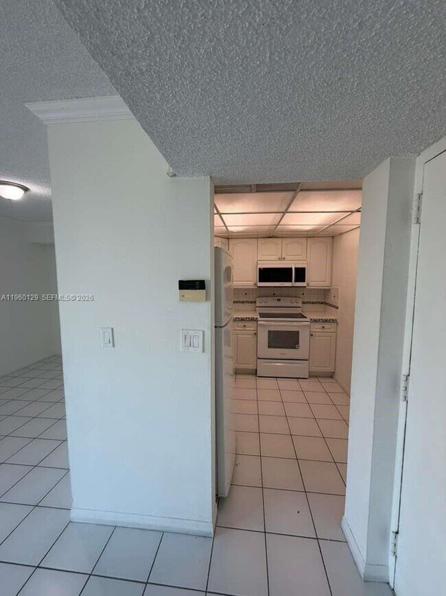 Building Photo - 11750 SW 18th St