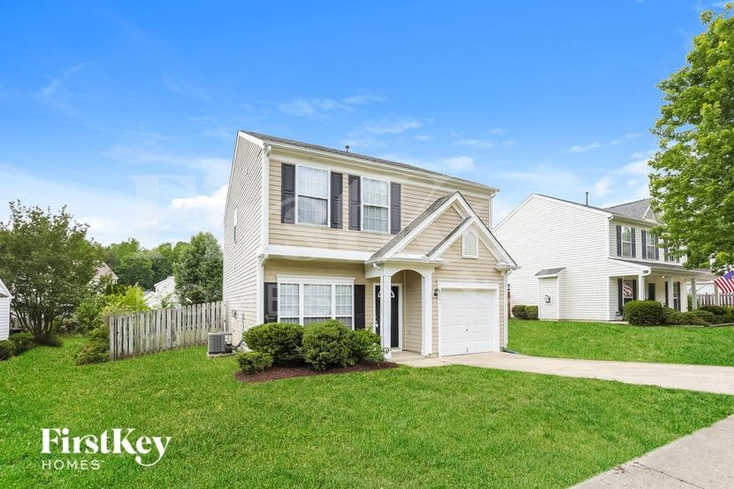 Building Photo - 5521 Scenic Brook Ln