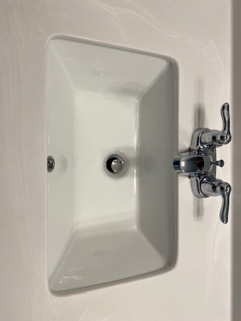 Building Photo - 425 Hazy Hls Ln